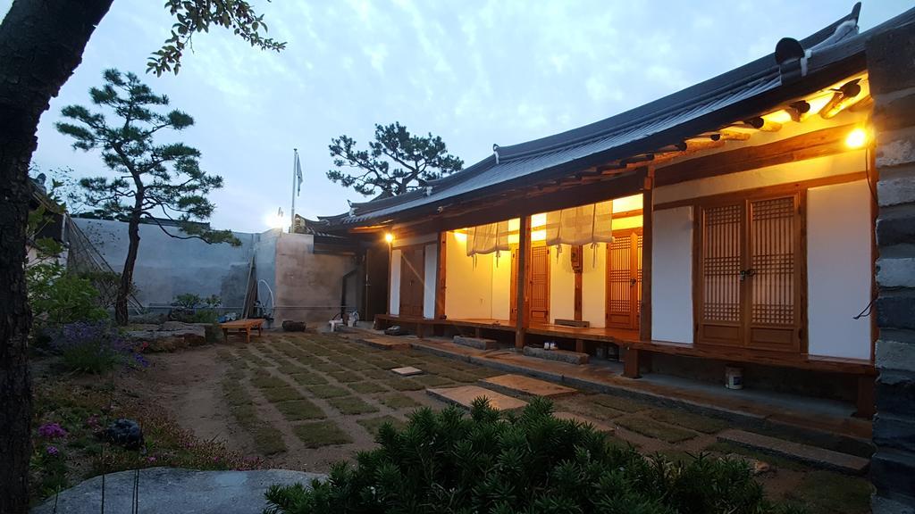 Ohnewwall Guesthouse Jeonju Εξωτερικό φωτογραφία