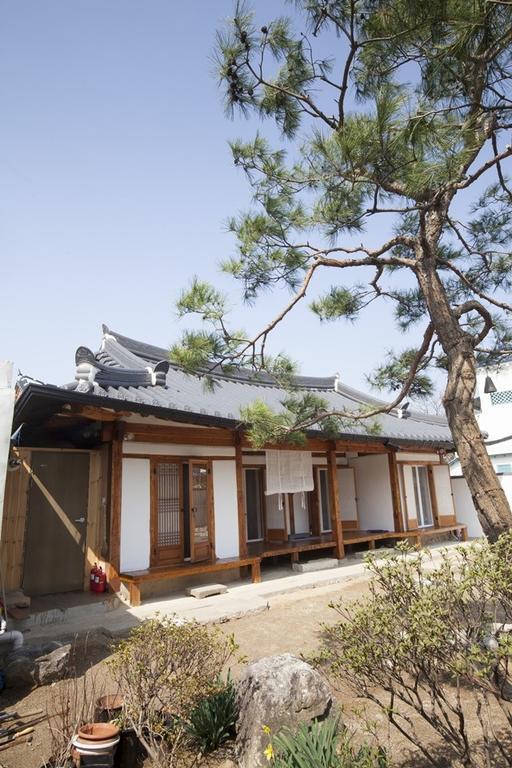 Ohnewwall Guesthouse Jeonju Εξωτερικό φωτογραφία